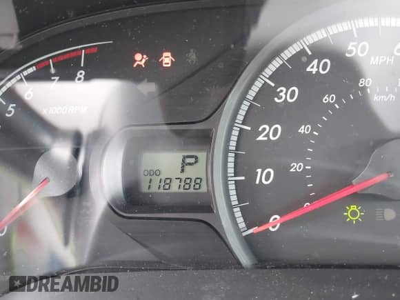 2014 Toyota Sienna LE z VIN 5TDJK3DC1ES080711, wystawiony jako IAAI lot #41910679 z przebiegiem 118 788 mil mil oraz . Historia ofert i sprzedaży dostępna na DreamBid. Obrazek 7.