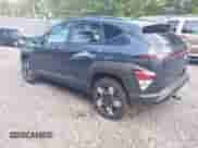 2025 Hyundai Kona SEL с VIN KM8HBCAB0SU271856, выставлен на аукционе IAAI как лот 42797939 с пробегом 3 518 миль миль и . История ставок и продаж доступна на DreamBid. Изображение 3.