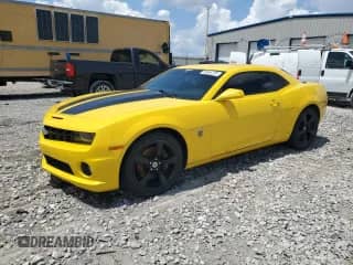 2010 Chevrolet Camaro 2SS z VIN 2G1FT1EW4A9141433, wystawiony jako Copart lot #64644725 z przebiegiem 157 147 mil mil oraz Szkoda całkowita • Salvage title. Historia ofert i sprzedaży dostępna na DreamBid. Obrazek 1.