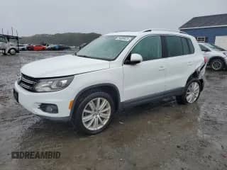 2016 Volkswagen Tiguan SEL с VIN WVGBV7AX4GW587627, выставлен на аукционе Copart как лот 84889425 с пробегом 51 458 миль миль и Списание • Salvage title. История ставок и продаж доступна на DreamBid. Изображение 1.