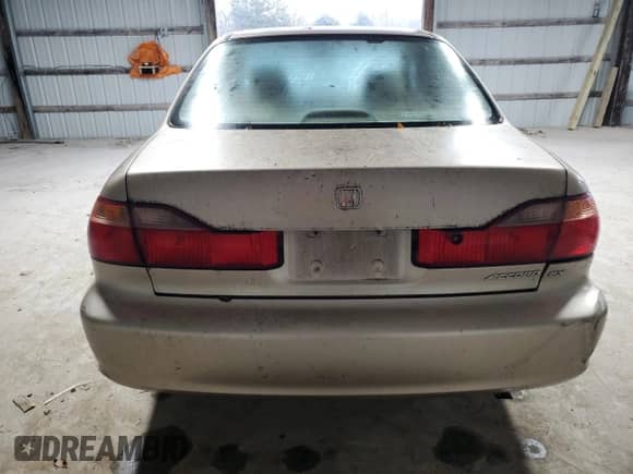 2000 Honda Accord EX with VIN 1HGCG5668YA106866, listed as a Copart auction lot 57380575 with 151,284 mi miles and Salvage title. Bid and sale history available at DreamBid. Image 6.
