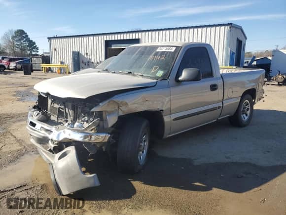 2006 GMC Sierra 1500 SLE с VIN 1GTEC14T96Z111142, выставлен на аукционе Copart как лот 84715684 с пробегом 263 982 миль миль и Списание • Salvage title. История ставок и продаж доступна на DreamBid. Изображение 1.
