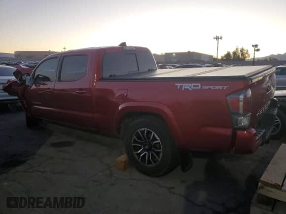 2021 Toyota Tacoma SR5 with VIN 3TYBZ5DN6MT000982, listed as a Copart auction lot 88558335 with 28,991 mi miles and Salvage title. Bid and sale history available at DreamBid. Image 2.