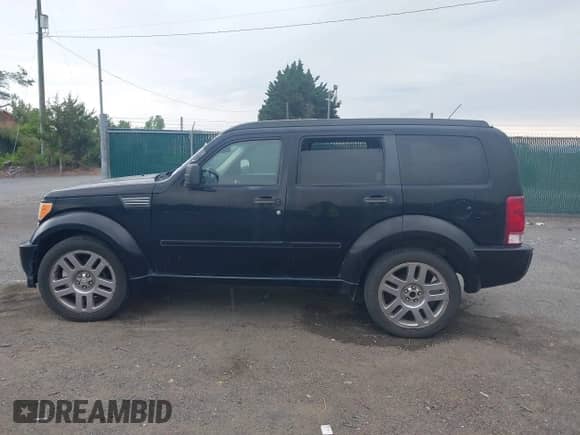 2007 Dodge Nitro R/T with VIN 1D8GU58667W656916, listed as a IAAI auction lot 42232777 with 172,023 mi miles and . Bid and sale history available at DreamBid. Image 14.