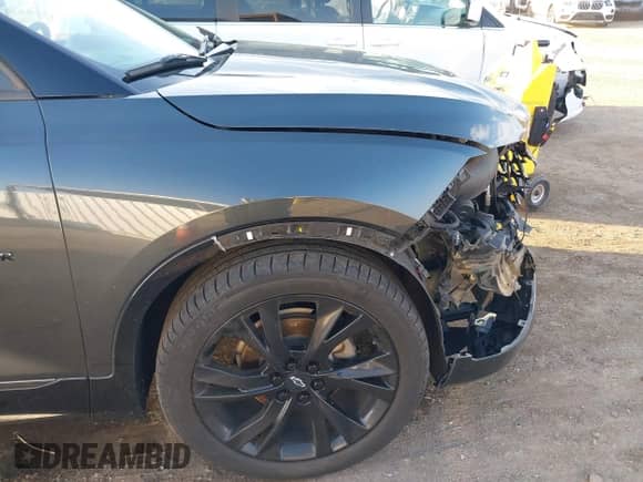 2020 Chevrolet Blazer RS with VIN 3GNKBKRSXLS549938, listed as a IAAI auction lot 40994022 with 57,893 mi miles and . Bid and sale history available at DreamBid. Image 18.