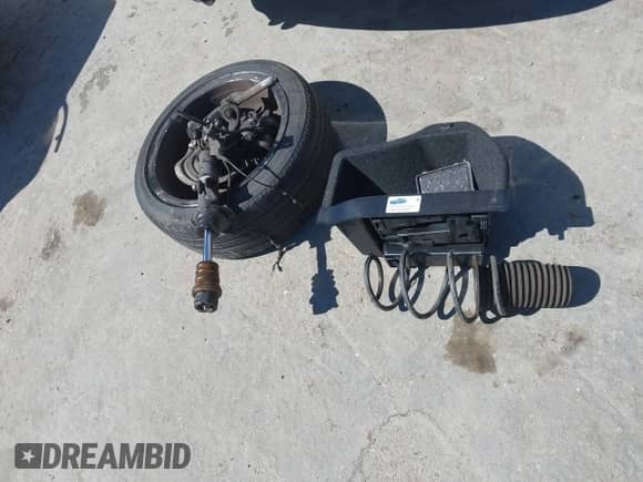 2017 BMW 3 Series 330i z VIN WBA8B9G5XHNU50785, wystawiony jako IAAI lot #43127046 z przebiegiem 108 476 mil mil oraz . Historia ofert i sprzedaży dostępna na DreamBid. Obrazek 12.