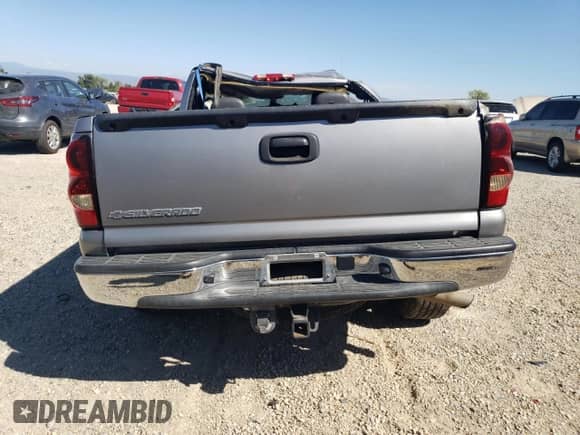 2006 Chevrolet Silverado SS с VIN 2GCEC19N261117884, выставлен на аукционе Copart как лот 70653254 с пробегом 96 213 миль миль и На запчасти • Non repairable. История ставок и продаж доступна на DreamBid. Изображение 6.