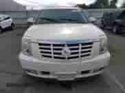 2007 Cadillac Escalade z VIN 1GYFK63867R260847, wystawiony jako Copart lot #84286415 z przebiegiem 268 805 mil mil oraz Czysty tytuł • Clean title. Historia ofert i sprzedaży dostępna na DreamBid. Obrazek 5.