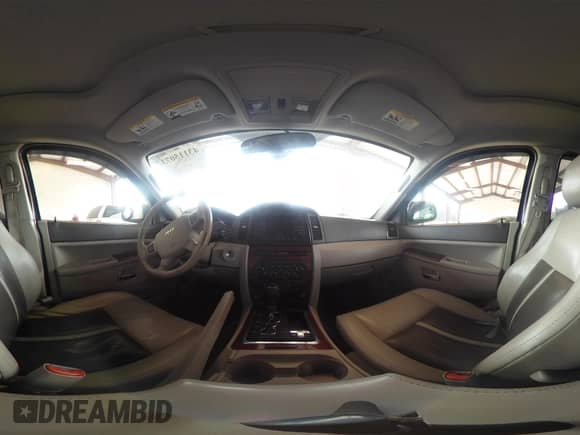 2007 Jeep Grand Cherokee Limited z VIN 1J8HR58217C701787, wystawiony jako IAAI lot #43115073 z przebiegiem 162 612 mil mil oraz . Historia ofert i sprzedaży dostępna na DreamBid. Obrazek 18.