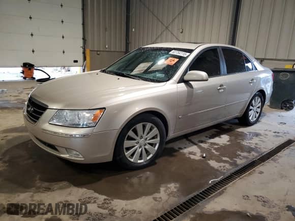 2010 Hyundai Sonata Limited с VIN 5NPEU4AF7AH608266, выставлен на аукционе Copart как лот 62754115 с пробегом 72 853 миль миль и Чистый • Clean title. История ставок и продаж доступна на DreamBid. Изображение 1.