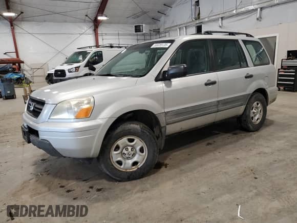 2003 Honda Pilot LX с VIN 2HKYF18113H595808, выставлен на аукционе Copart как лот 55639135 с пробегом 147 248 миль миль и Чистый • Clean title. История ставок и продаж доступна на DreamBid. Изображение 1.