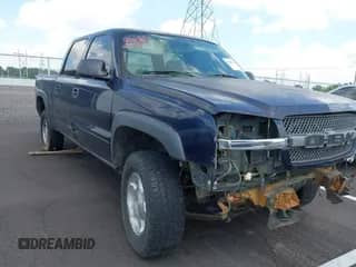 2005 Chevrolet Silverado 1500 Z71 with VIN 2GCEK13TX51370217, listed as a IAAI auction lot 42687436 with 326,914 mi miles and . Bid and sale history available at DreamBid. Image 1.