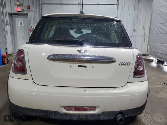 2012 MINI Hardtop with VIN WMWSU3C56CT543312, listed as a Copart auction lot 55786805 with 138,713 mi miles and Salvage title. Bid and sale history available at DreamBid. Image 6.