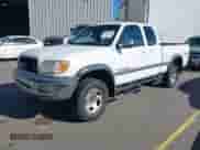 2001 Toyota Tundra SR5 z VIN 5TBBT44141S195439, wystawiony jako IAAI lot #43379133 z przebiegiem Nie podano mil oraz . Historia ofert i sprzedaży dostępna na DreamBid. Obrazek 2.