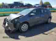 2016 Toyota Prius One z VIN JTDKDTB35G1589668, wystawiony jako Copart lot #80562805 z przebiegiem 72 951 mil mil oraz Szkoda całkowita • Salvage title. Historia ofert i sprzedaży dostępna na DreamBid. Obrazek 1.