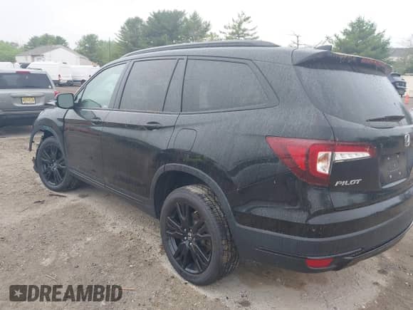2020 Honda Pilot Black Edition z VIN 5FNYF6H79LB004527, wystawiony jako IAAI lot #42219844 z przebiegiem 54 165 mil mil oraz . Historia ofert i sprzedaży dostępna na DreamBid. Obrazek 3.