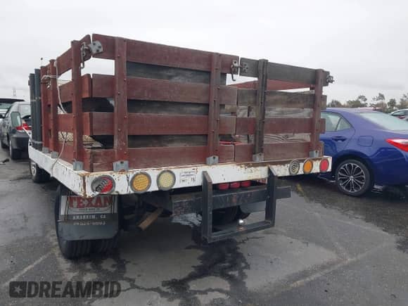 2003 Nissan Frontier XE z VIN 1N6DD26T03C458432, wystawiony jako IAAI lot #41799157 z przebiegiem 181 069 mil mil oraz . Historia ofert i sprzedaży dostępna na DreamBid. Obrazek 3.