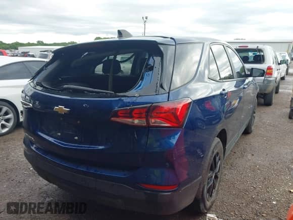 2022 Chevrolet Equinox LS with VIN 3GNAXHEV4NS207341, listed as a IAAI auction lot 42525770 with 31,302 mi miles and . Bid and sale history available at DreamBid. Image 4.