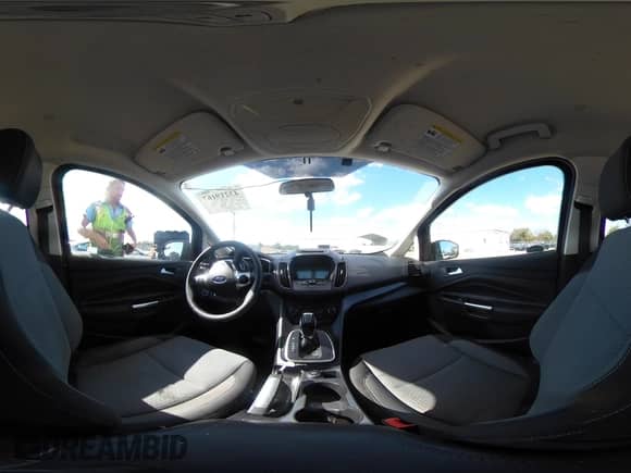 2017 Ford C-Max SE z VIN 1FADP5EU4HL113018, wystawiony jako IAAI lot #43219167 z przebiegiem 129 977 mil mil oraz . Historia ofert i sprzedaży dostępna na DreamBid. Obrazek 18.