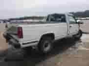 2000 Chevrolet Silverado 3500 with VIN 1GCGC34R5YR189297, listed as a Copart auction lot 53946885 with 258,046 mi miles and Salvage title. Bid and sale history available at DreamBid. Image 3.