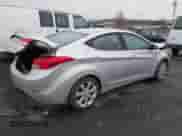 2013 Hyundai Elantra GLS z VIN KMHDH4AE2DU604123, wystawiony jako IAAI lot #38176314 z przebiegiem 144 871 mil mil oraz . Historia ofert i sprzedaży dostępna na DreamBid. Obrazek 4.