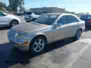 2002 Mercedes-Benz C 230/260/280/320 с VIN WDBRF64J92F233899, выставлен на аукционе IAAI как лот 43494107 с пробегом 210 310 миль миль и . История ставок и продаж доступна на DreamBid. Изображение 2.