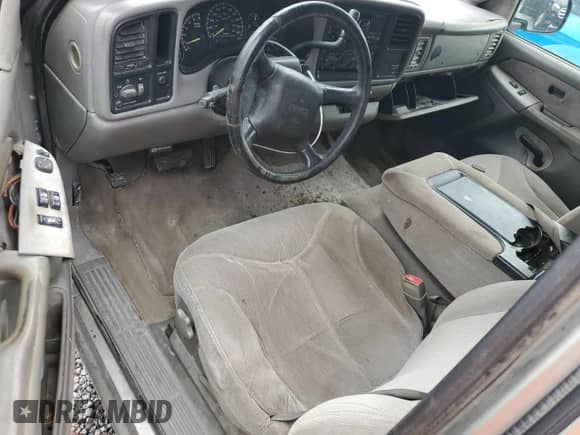 2000 GMC Sierra 1500 SLE with VIN 2GTEC19T9Y1126938, listed as a Copart auction lot 43553875 with 416,774 mi miles and Salvage title. Bid and sale history available at DreamBid. Image 8.