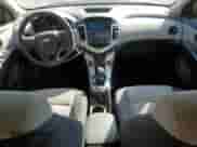 2013 Chevrolet Cruze LS с VIN 1G1PB5SG1D7249896, выставлен на аукционе Copart как лот 84917755 с пробегом 111 801 миль миль и Списание • Salvage title. История ставок и продаж доступна на DreamBid. Изображение 8.