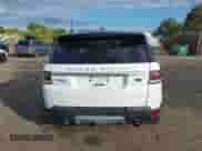 2017 Land Rover Range Rover Sport HSE z VIN SALWR2FV8HA682316, wystawiony jako IAAI lot #43307672 z przebiegiem 94 512 mil mil oraz . Historia ofert i sprzedaży dostępna na DreamBid. Obrazek 16.