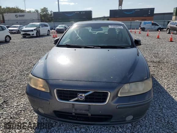 2008 Volvo S60 2.5T с VIN YV1RH592082688075, выставлен на аукционе Copart как лот 71252475 с пробегом 185 891 миль миль и Списание • Salvage title. История ставок и продаж доступна на DreamBid. Изображение 5.