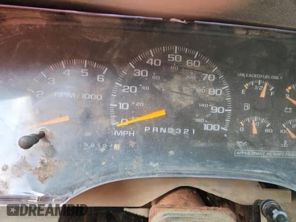 2000 Chevrolet Silverado 2500 с VIN 1GCGC24R3YR105777, выставлен на аукционе Copart как лот 62659635 с пробегом 159 127 миль миль и Чистый • Clean title. История ставок и продаж доступна на DreamBid. Изображение 9.