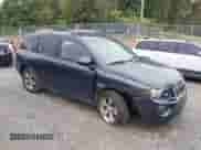 2015 Jeep Compass Latitude z VIN 1C4NJDEB1FD324581, wystawiony jako IAAI lot #43299306 z przebiegiem 97 094 mil mil oraz . Historia ofert i sprzedaży dostępna na DreamBid. Obrazek 1.
