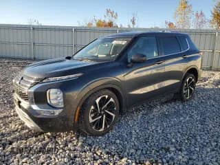 2024 Mitsubishi Outlander SE with VIN JA4J3VA88RZ051701, listed as a Copart auction lot 90334645 with 41,146 mi miles and Clean title. Bid and sale history available at DreamBid. Image 1.