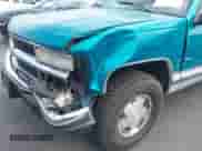 1996 Chevrolet Silverado 1500 with VIN 2GCEK19R5T1152890, listed as a IAAI auction lot 43246016 with 91,660 mi miles and . Bid and sale history available at DreamBid. Image 6.