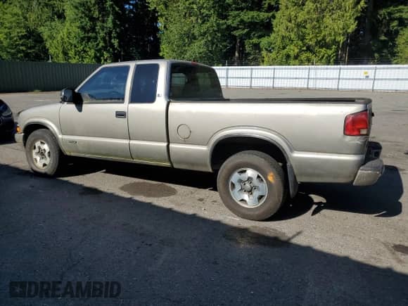 2000 Chevrolet S-10 LS с VIN 1GCDT19WXY8310207, выставлен на аукционе Copart как лот 66741795 с пробегом 249 889 миль миль и Чистый • Clean title. История ставок и продаж доступна на DreamBid. Изображение 2.