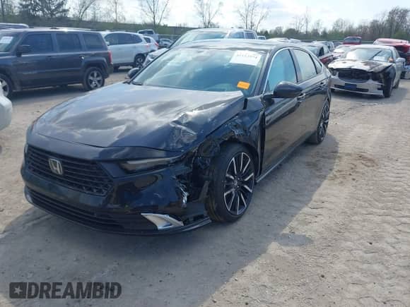 2025 Honda Accord Touring with VIN 1HGCY2F83SA040490, listed as a IAAI auction lot 42112974 with 1,578 mi miles and . Bid and sale history available at DreamBid. Image 17.