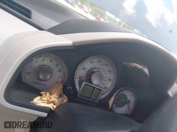 2014 Honda Pilot EX-L with VIN 5FNYF3H66EB002243, listed as a IAAI auction lot 42748261 with Not provided miles and . Bid and sale history available at DreamBid. Image 7.