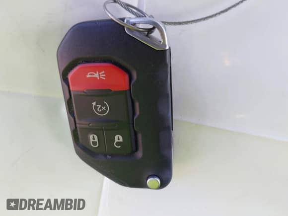 2021 Jeep Wrangler Unlimited Sahara Altitude z VIN 1C4HJXEG4MW669454, wystawiony jako IAAI lot #42563303 z przebiegiem 111 535 mil mil oraz . Historia ofert i sprzedaży dostępna na DreamBid. Obrazek 11.