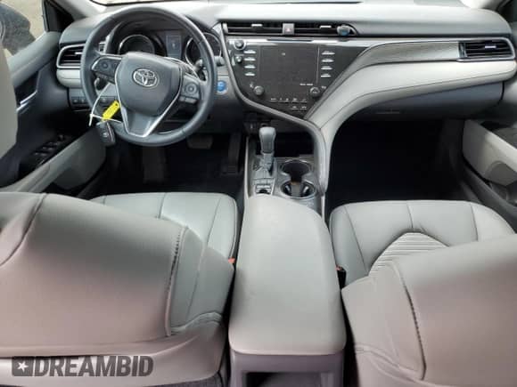 2019 Toyota Camry Hybrid SE с VIN 4T1B21HK2KU011930, выставлен на аукционе Copart как лот 82111515 с пробегом 38 079 миль миль и Списание • Salvage title. История ставок и продаж доступна на DreamBid. Изображение 8.