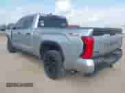 2023 Toyota Tundra SR5 с VIN 5TFLA5DAXPX063117, выставлен на аукционе IAAI как лот 42428620 с пробегом 60 409 миль миль и . История ставок и продаж доступна на DreamBid. Изображение 3.