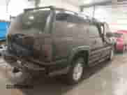 2003 Chevrolet Suburban Z71 с VIN 3GNFK16Z33G275630, выставлен на аукционе IAAI как лот 41937310 с пробегом 224 207 миль миль и . История ставок и продаж доступна на DreamBid. Изображение 4.