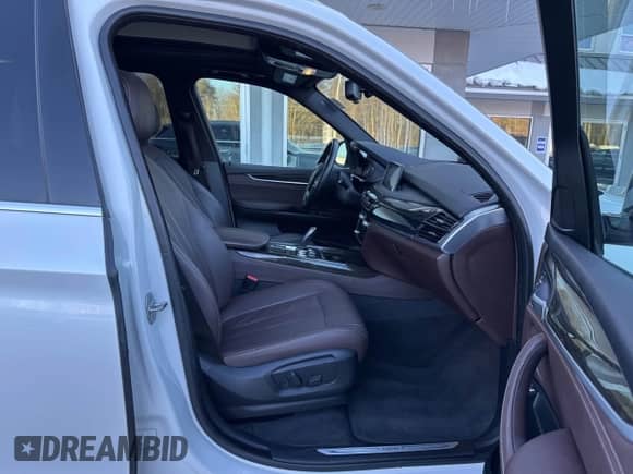 2017 BMW X5 xDrive35i with VIN 5UXKR0C59H0U53209, listed as a IAAI auction lot 41655993 with 225,421 mi miles and . Bid and sale history available at DreamBid. Image 5.