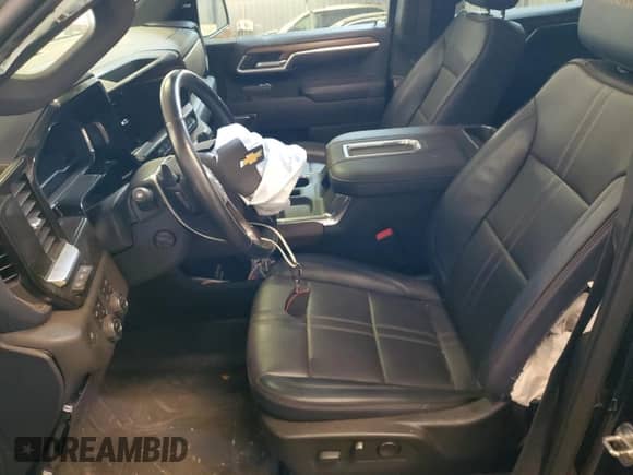 2022 Chevrolet Silverado 1500 High Country z VIN 3GCUDJEL3NG514717, wystawiony jako Copart lot #61013664 z przebiegiem 53 093 mil mil oraz Czysty tytuł • Clean title. Historia ofert i sprzedaży dostępna na DreamBid. Obrazek 7.