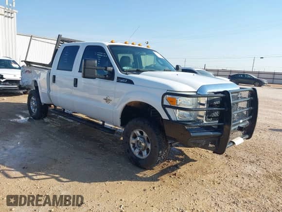 2014 Ford F-250 XL z VIN 1FT7W2BT7EEA64580, wystawiony jako IAAI lot #43235610 z przebiegiem 240 085 mil mil oraz . Historia ofert i sprzedaży dostępna na DreamBid. Obrazek 1.