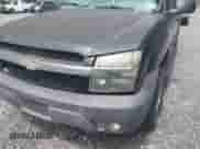 2003 Chevrolet Avalanche z VIN 3GNEK13T93G203200, wystawiony jako IAAI lot #42685565 z przebiegiem 121 732 mil mil oraz . Historia ofert i sprzedaży dostępna na DreamBid. Obrazek 6.
