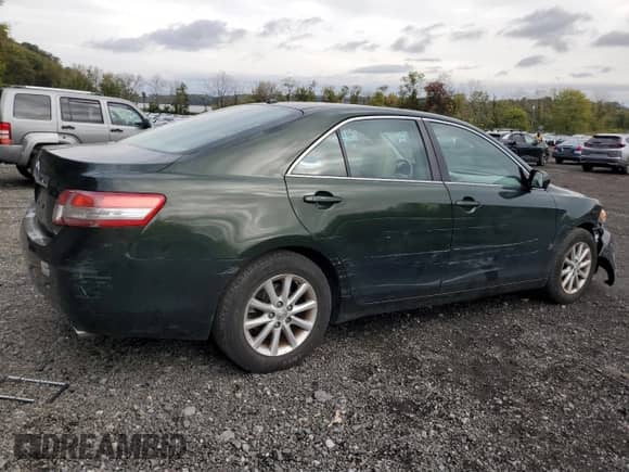 2011 Toyota Camry XLE with VIN 4T1BK3EK9BU612056, listed as a Copart auction lot 82330705 with 114,658 mi miles and Salvage title. Bid and sale history available at DreamBid. Image 3.