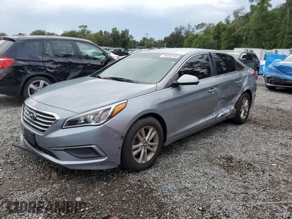 2017 Hyundai Sonata 2.4L with VIN 5NPE24AF1HH567990, listed as a Copart auction lot 70048145 with 120,434 mi miles and Salvage title. Bid and sale history available at DreamBid. Image 1.