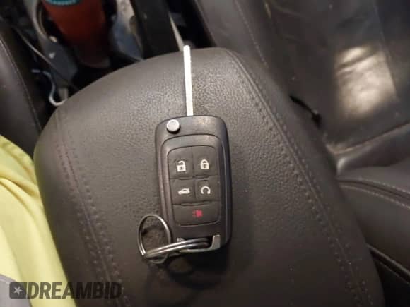 2011 Chevrolet Cruze 2LT z VIN 1G1PG5S95B7146982, wystawiony jako IAAI lot #42696089 z przebiegiem 190 488 mil mil oraz . Historia ofert i sprzedaży dostępna na DreamBid. Obrazek 11.