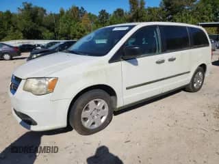2013 Dodge Grand Caravan SE z VIN 2C4RDGBG6DR506815, wystawiony jako Copart lot #89679895 z przebiegiem 109 606 mil mil oraz Czysty tytuł • Clean title. Historia ofert i sprzedaży dostępna na DreamBid. Obrazek 1.