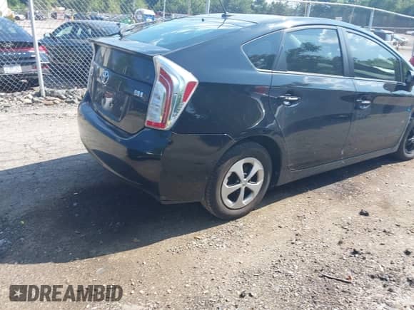 2013 Toyota Prius One с VIN JTDKN3DU4D5632663, выставлен на аукционе IAAI как лот 42827746 с пробегом 129 446 миль миль и . История ставок и продаж доступна на DreamBid. Изображение 4.